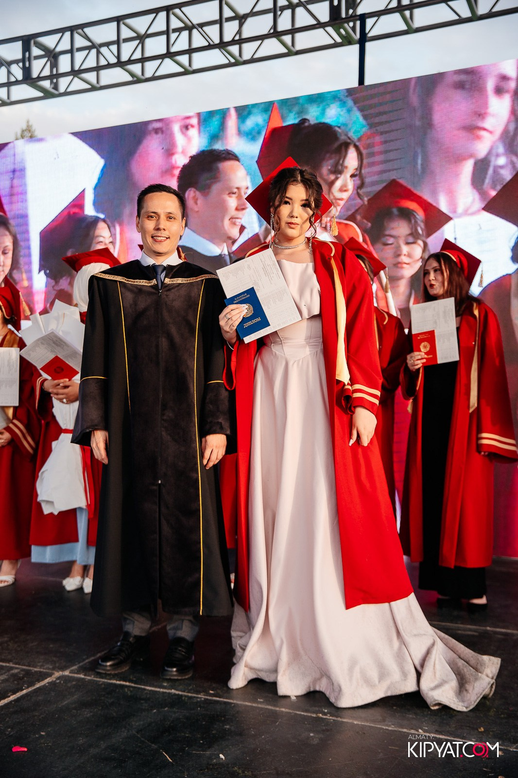 ВРУЧЕНИЕ ДИПЛОМОВ — НАРХОЗ КОЛЛЕДЖ. Part 4. КИПЯТКОМ АЛМАТЫ!