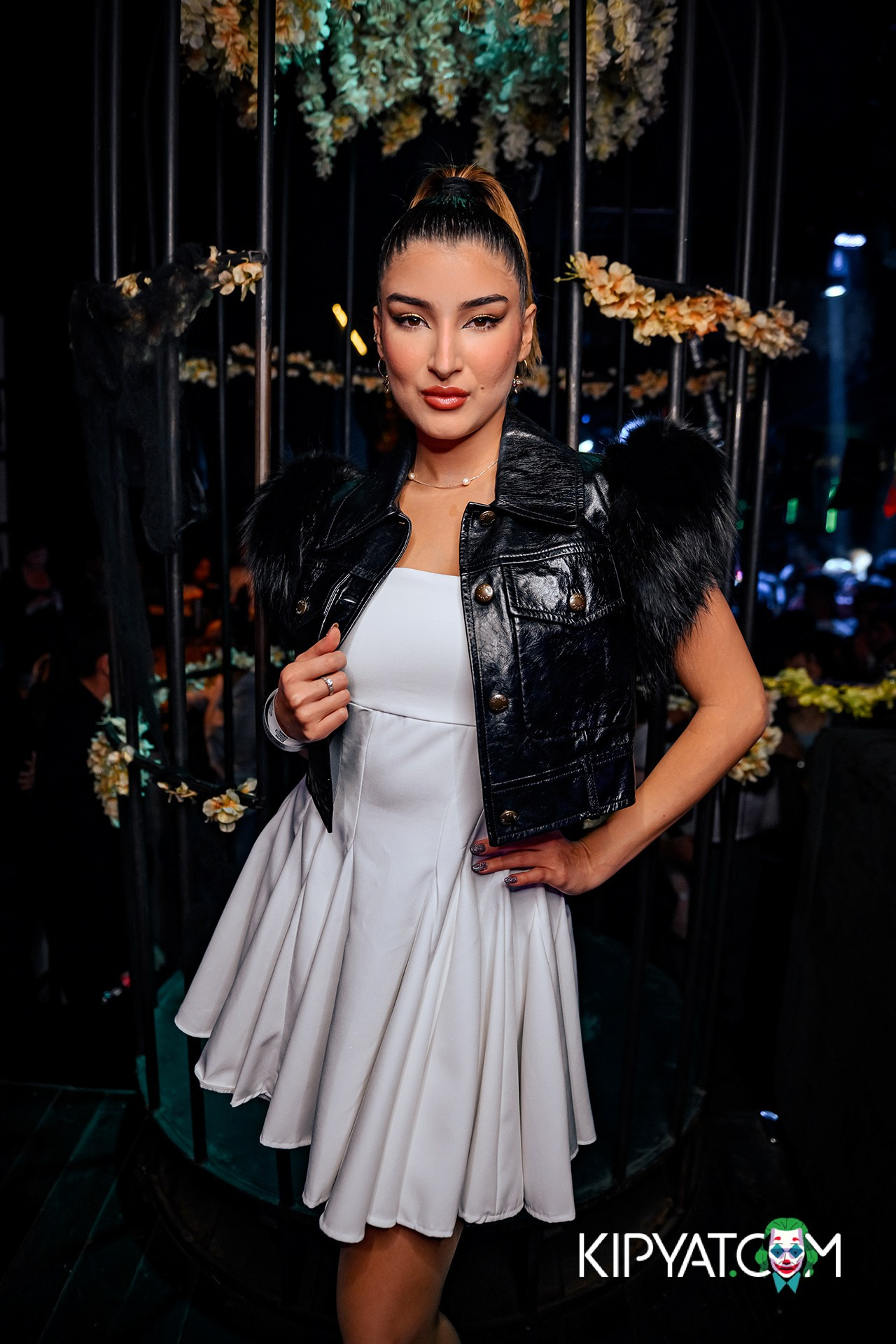 UYAT EMES BAR. КИПЯТКОМ АЛМАТЫ!