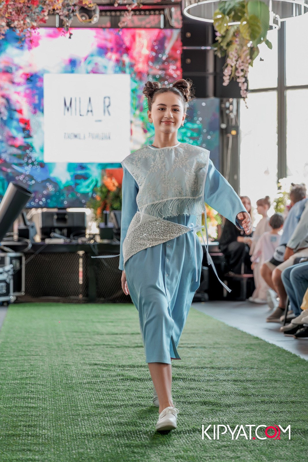 PROM KIDS FASHION SHOW. КИПЯТКОМ АЛМАТЫ!