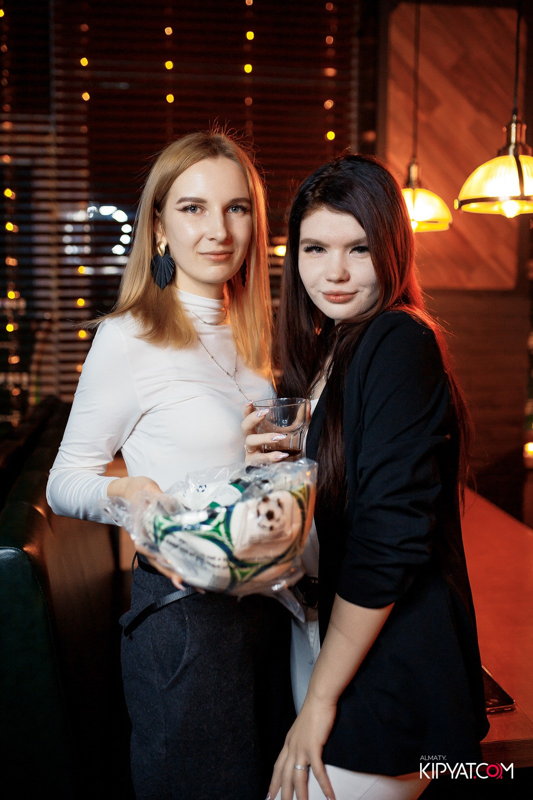 ПИНТА НА АЛТЫНСАРИНА. КИПЯТКОМ АЛМАТЫ! Фотосъемка мероприятий в Алматы