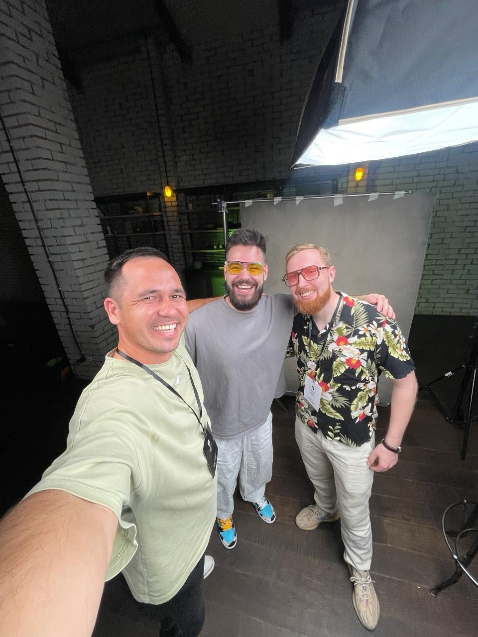 Выпускные альбомы. Akhmadeevmedia.ru