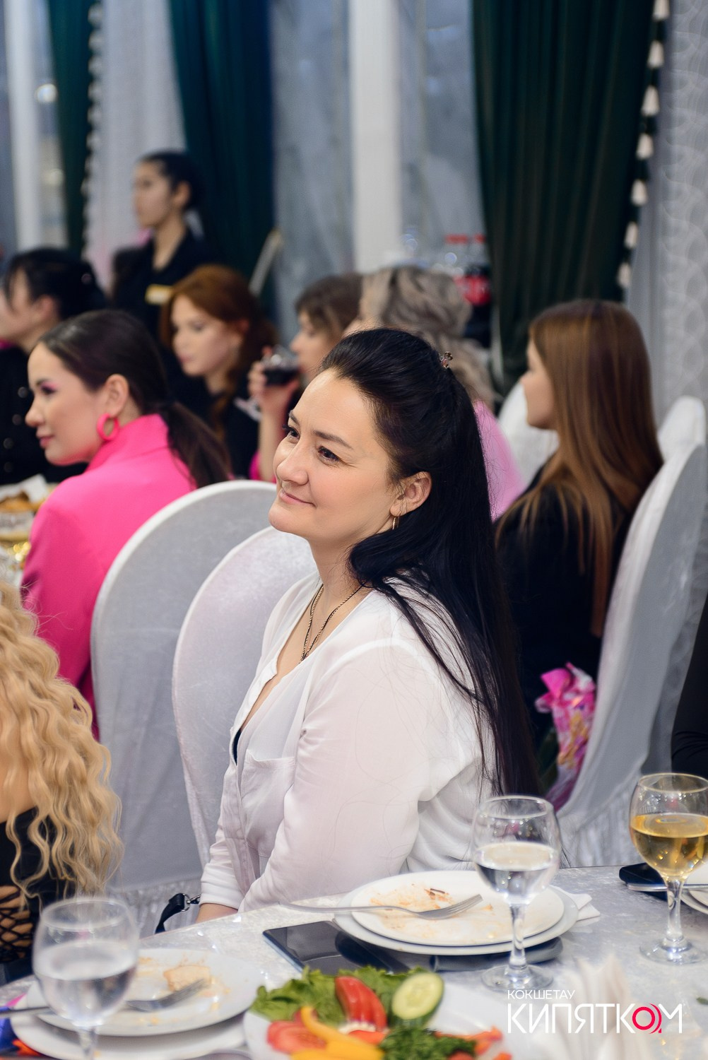 БОЛЬШОЙ ДЕВИЧНИК 5. КИПЯТКОМ КОКШЕТАУ