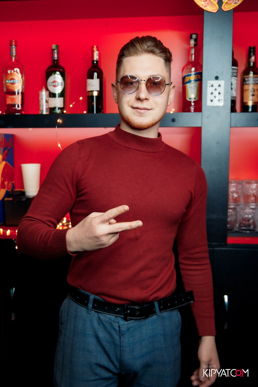 UYAT EMES BAR. КИПЯТКОМ АЛМАТЫ!