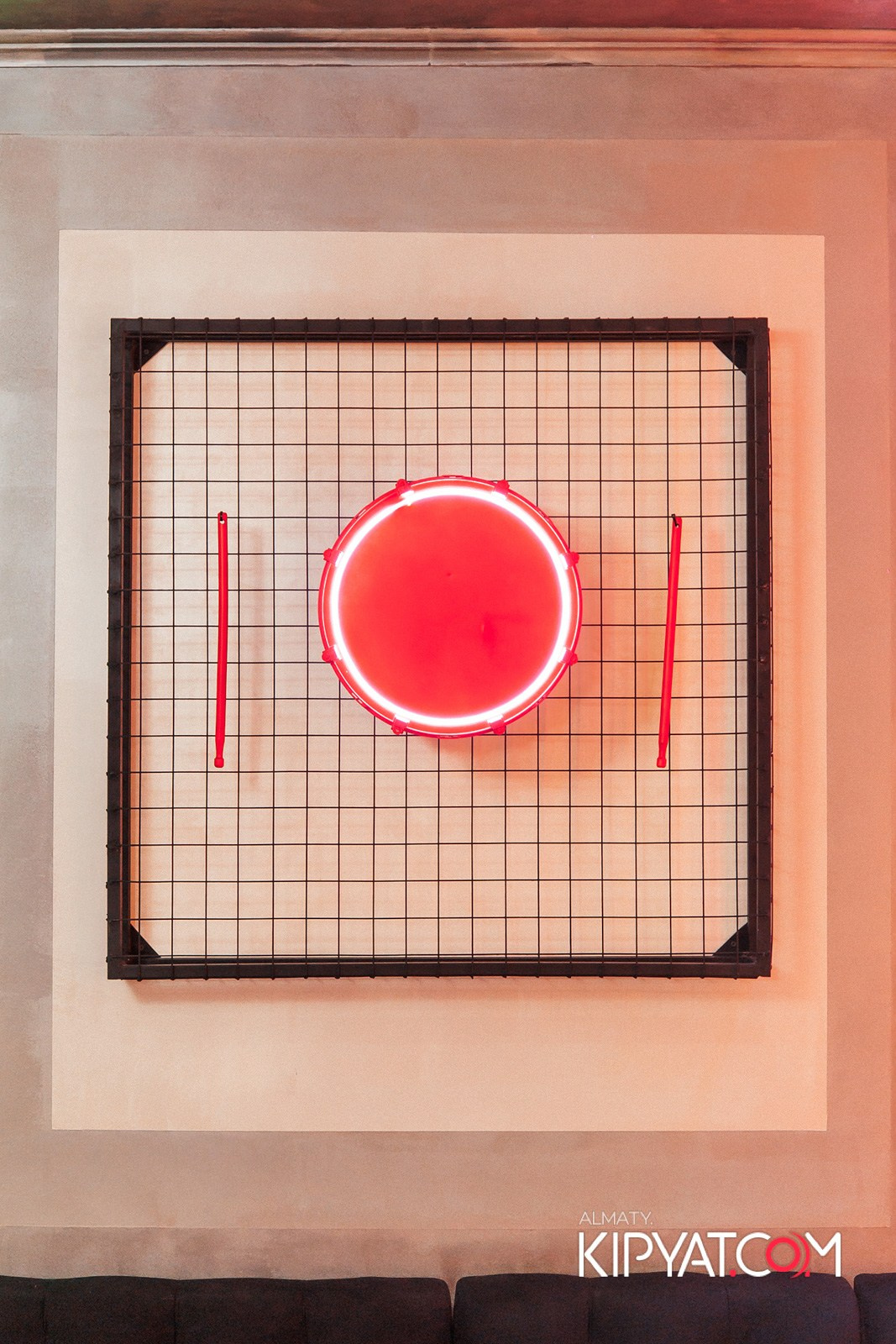 УХО И МЕДВЕДЬ НА САИНА. КИПЯТКОМ АЛМАТЫ!