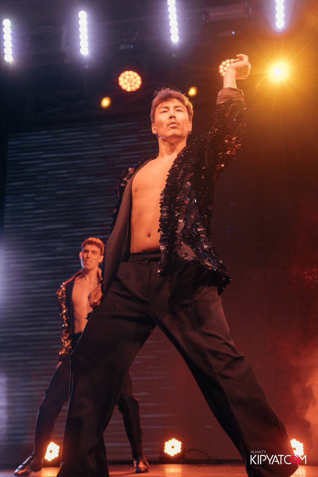 QUEEN. КИПЯТКОМ АЛМАТЫ!