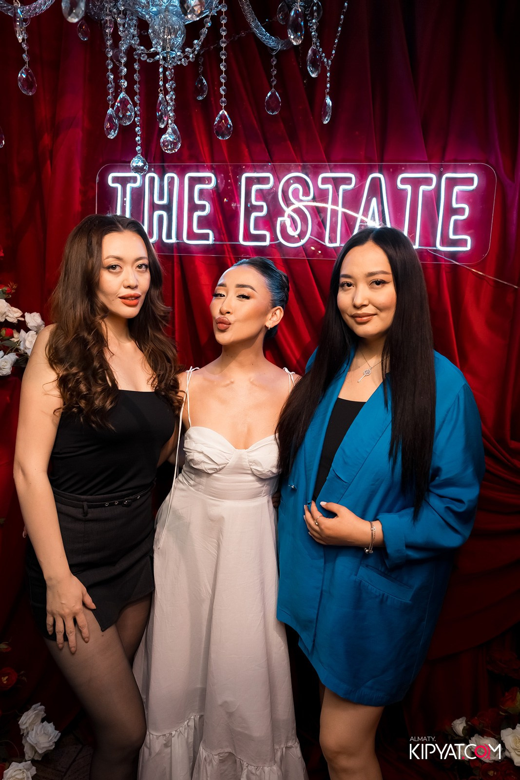 THE ESTATE КАРАОКЕ 1 ГОД. КИПЯТКОМ АЛМАТЫ!