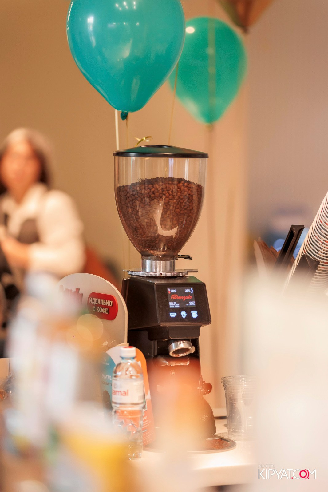 ОТКРЫТИЕ COFFEE SHAKE АСЫЛ ТАС. КИПЯТКОМ АЛМАТЫ!