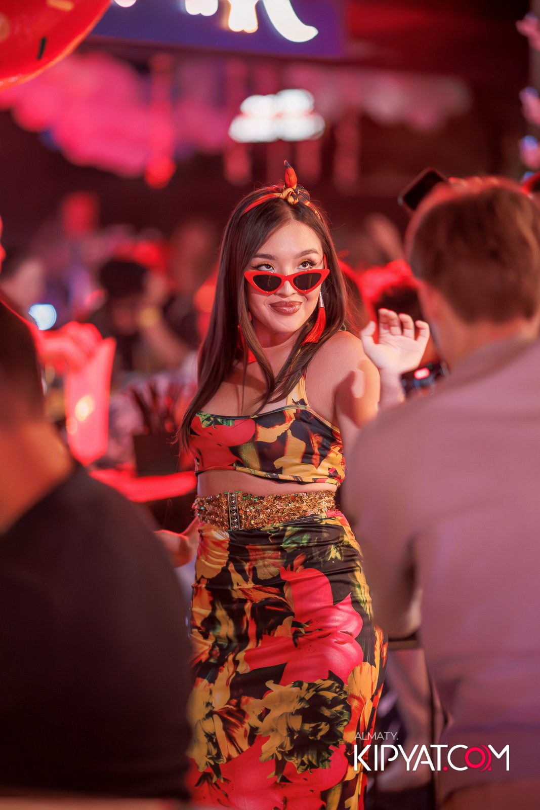 SKY BAR. КИПЯТКОМ АЛМАТЫ!