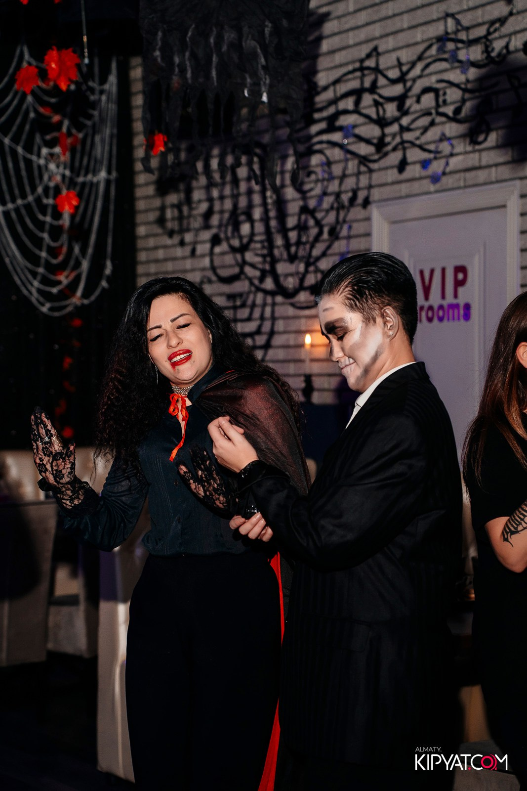 HALLOWEEN PARTY — THE WALL STREET. КИПЯТКОМ АЛМАТЫ!