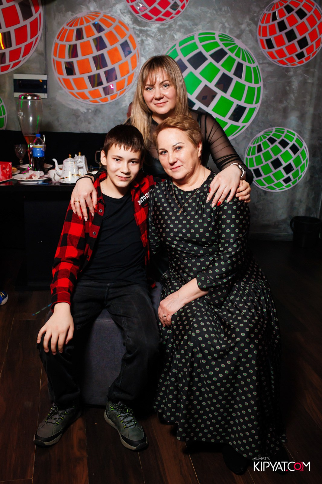 УХО И МЕДВЕДЬ НА САИНА. КИПЯТКОМ АЛМАТЫ!