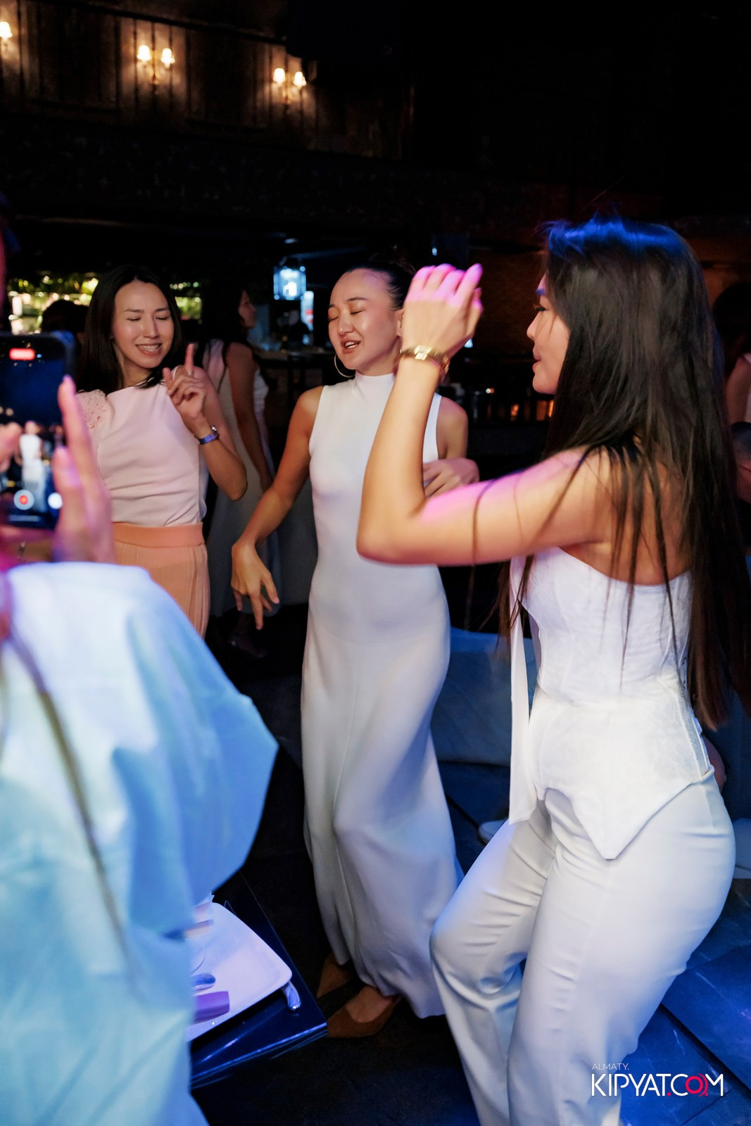 МУЗЫКАЛЬНОЕ ЛОТО В HIT RETRO. КИПЯТКОМ АЛМАТЫ!