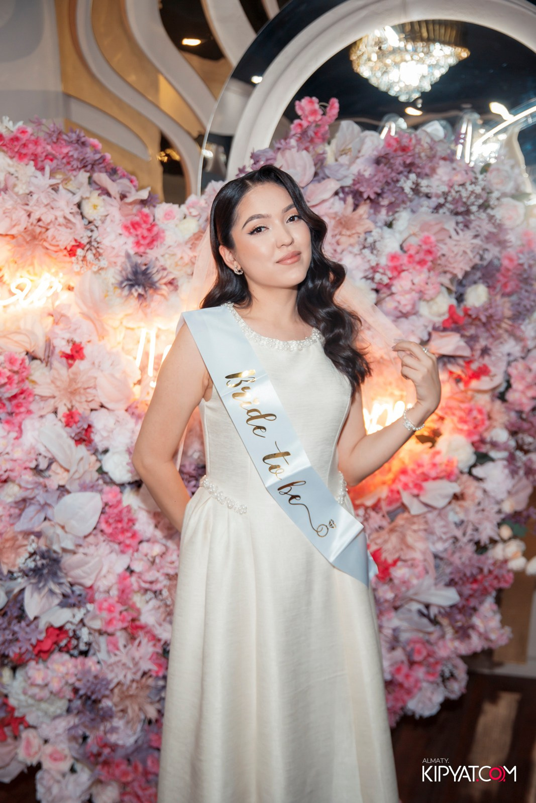 УХО И МЕДВЕДЬ НА КУРМАНГАЗЫ. КИПЯТКОМ АЛМАТЫ! Фотосъемка мероприятий в Алматы