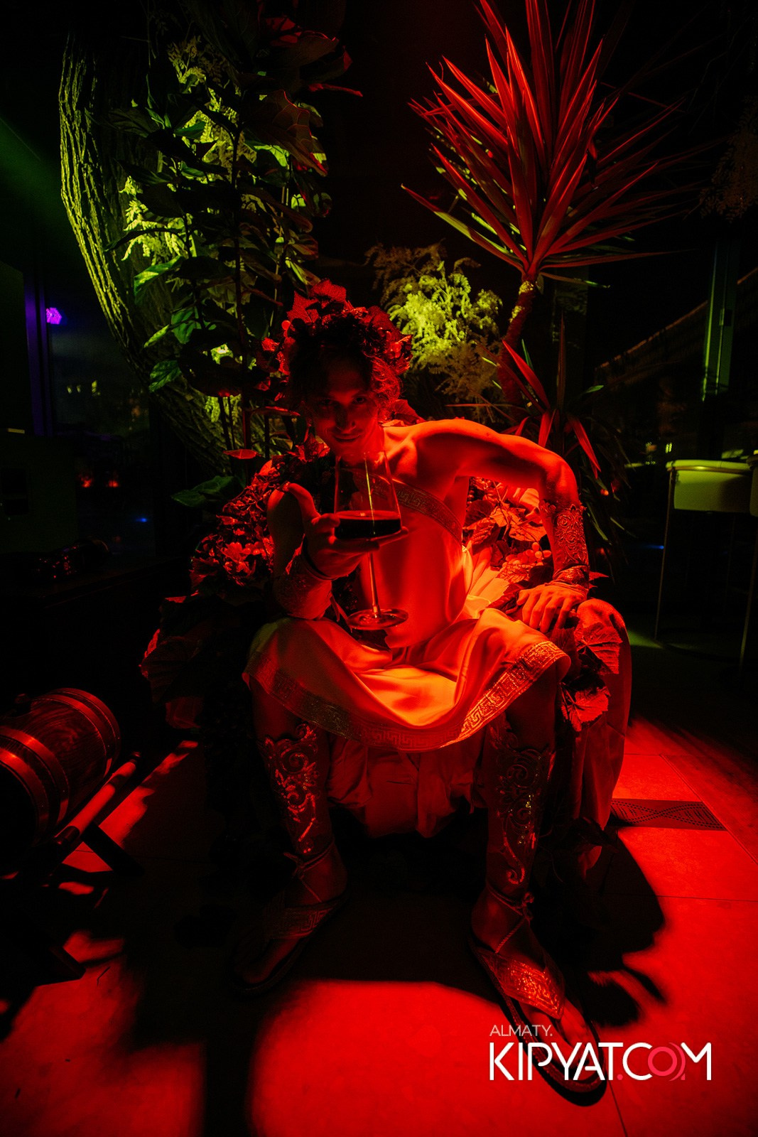 EDEN BAR & RESTAURANT. КИПЯТКОМ АЛМАТЫ!