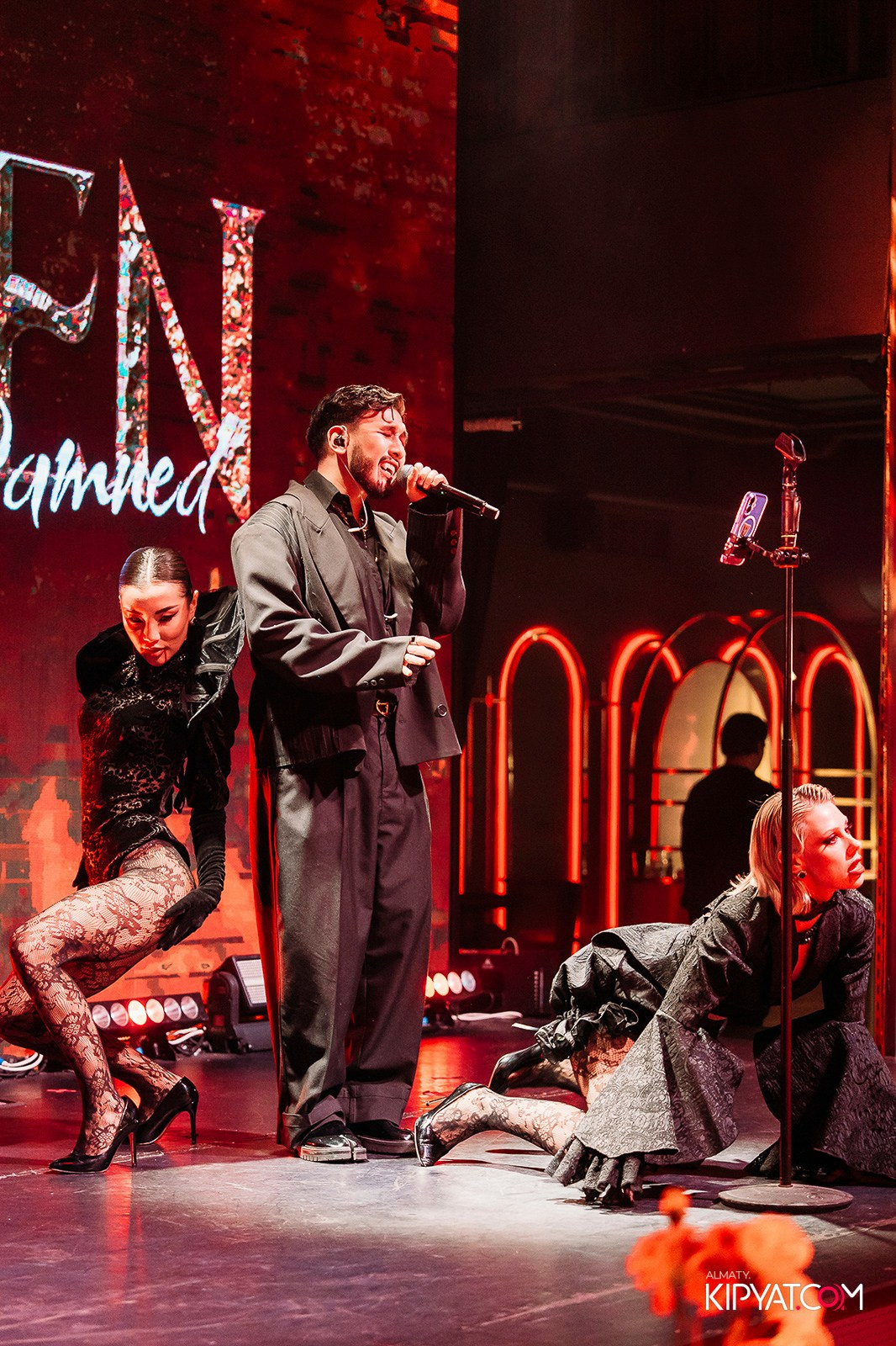 QUEEN. КИПЯТКОМ АЛМАТЫ!