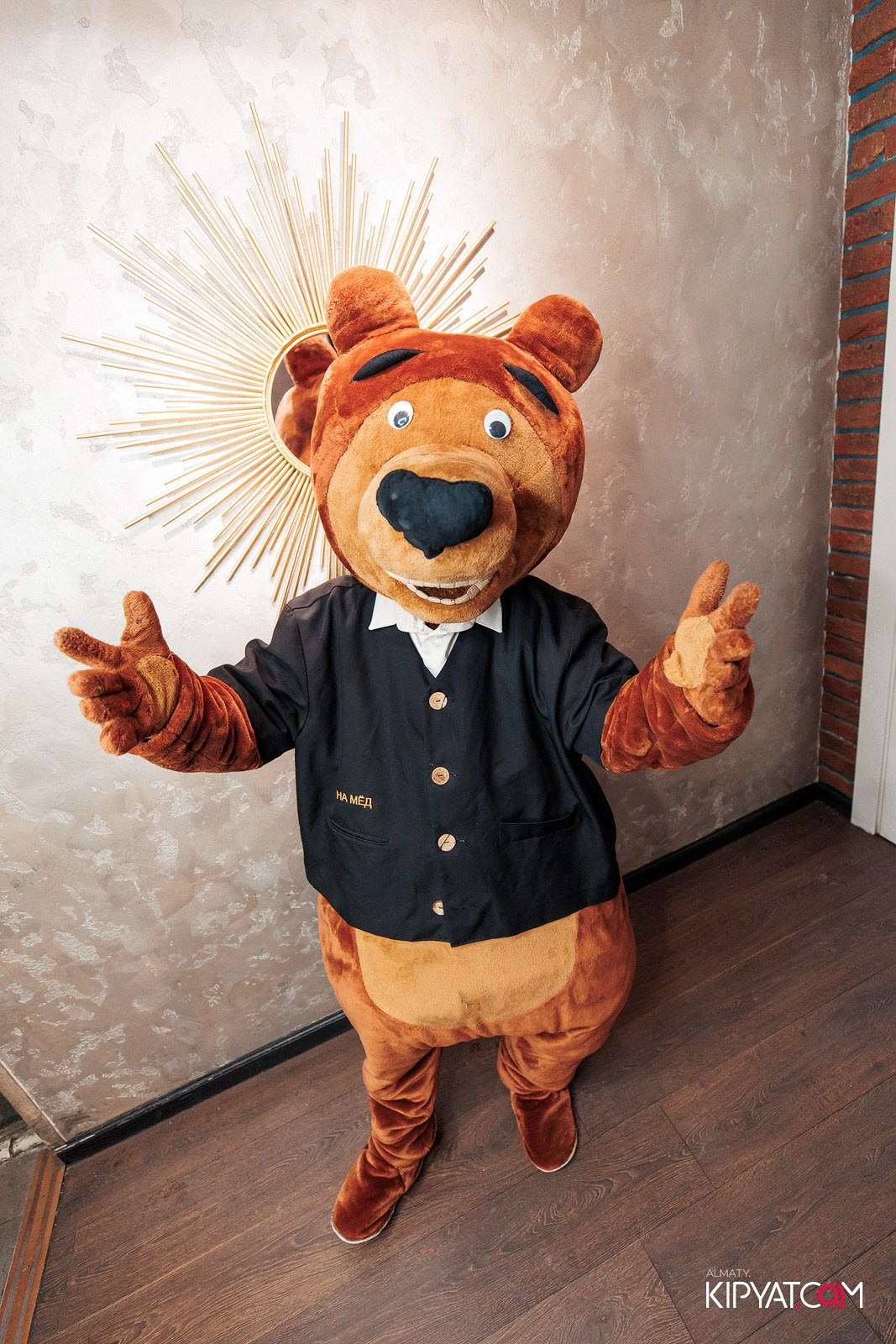 УХО И МЕДВЕДЬ НА ГАГАРИНА. КИПЯТКОМ АЛМАТЫ!