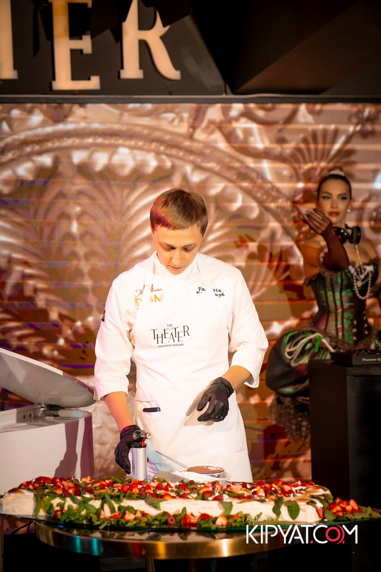 THE THEATER. КИПЯТКОМ АЛМАТЫ!