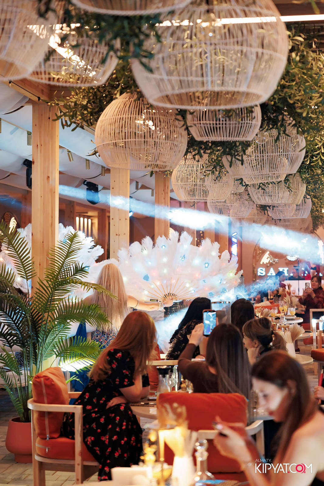 SAHARA ASIAN MIX RESTAURANT. КИПЯТКОМ АЛМАТЫ! Фотосъемка мероприятий в Алматы