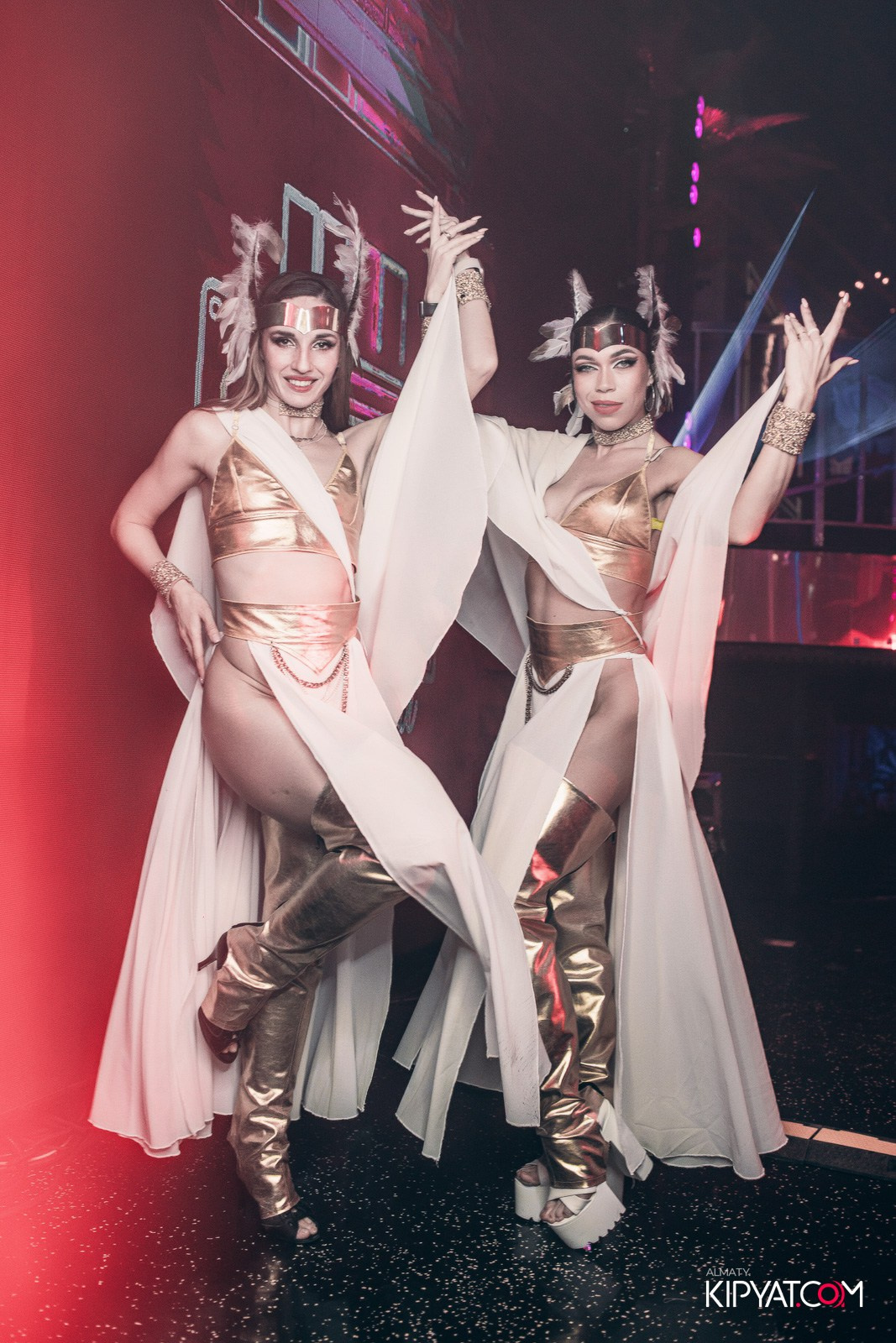 SANTA RAVE В НОЧНОМ КЛУБЕ SANTA BARBARA. КИПЯТКОМ АЛМАТЫ!