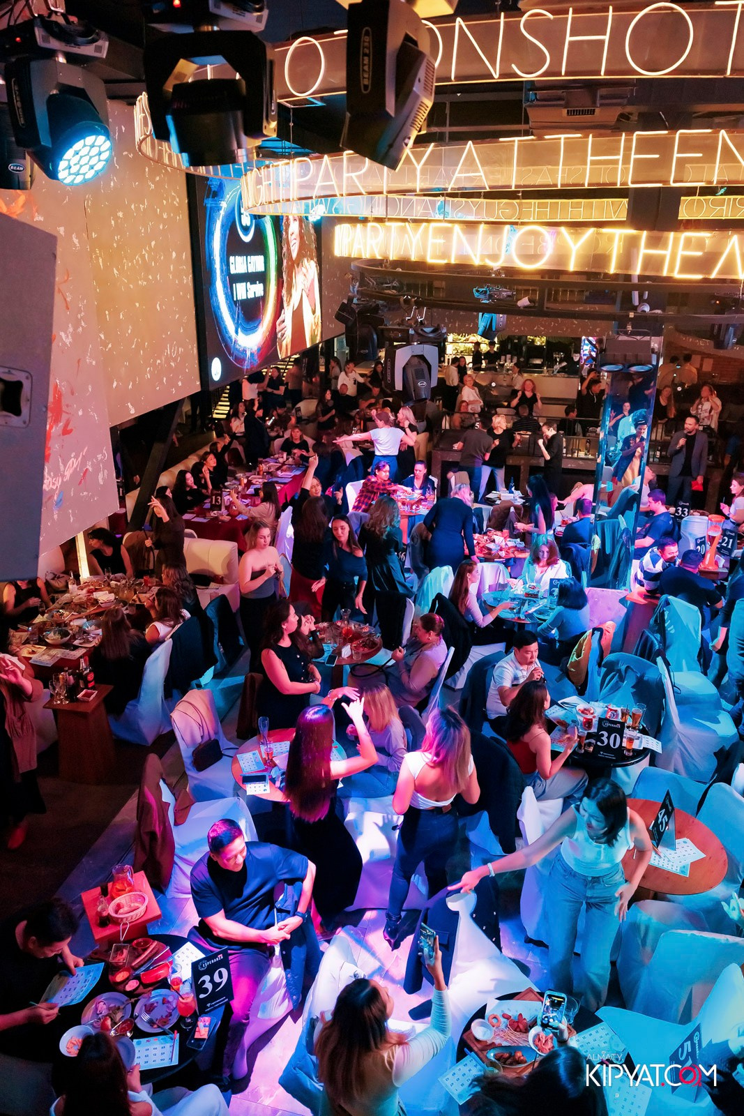 МУЗЫКАЛЬНОЕ ЛОТО В HIT RETRO. КИПЯТКОМ АЛМАТЫ!