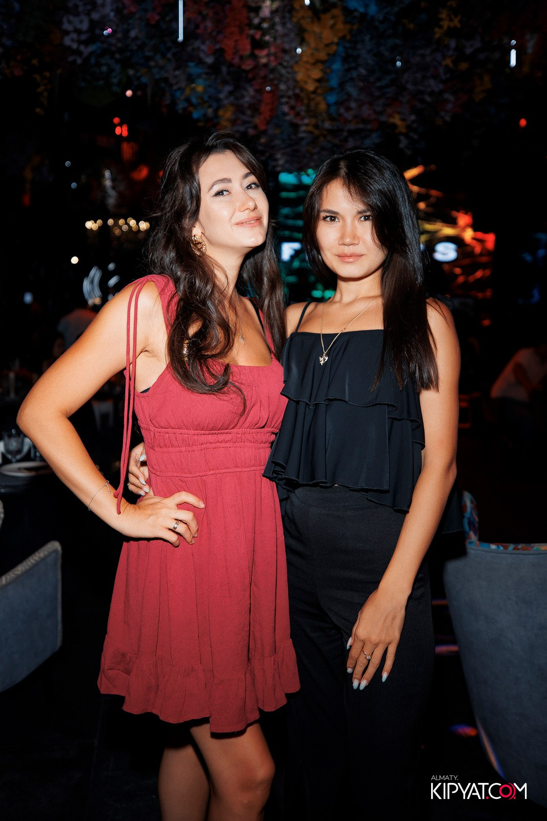 FRIENDS BAR & TERRACE. КИПЯТКОМ АЛМАТЫ!