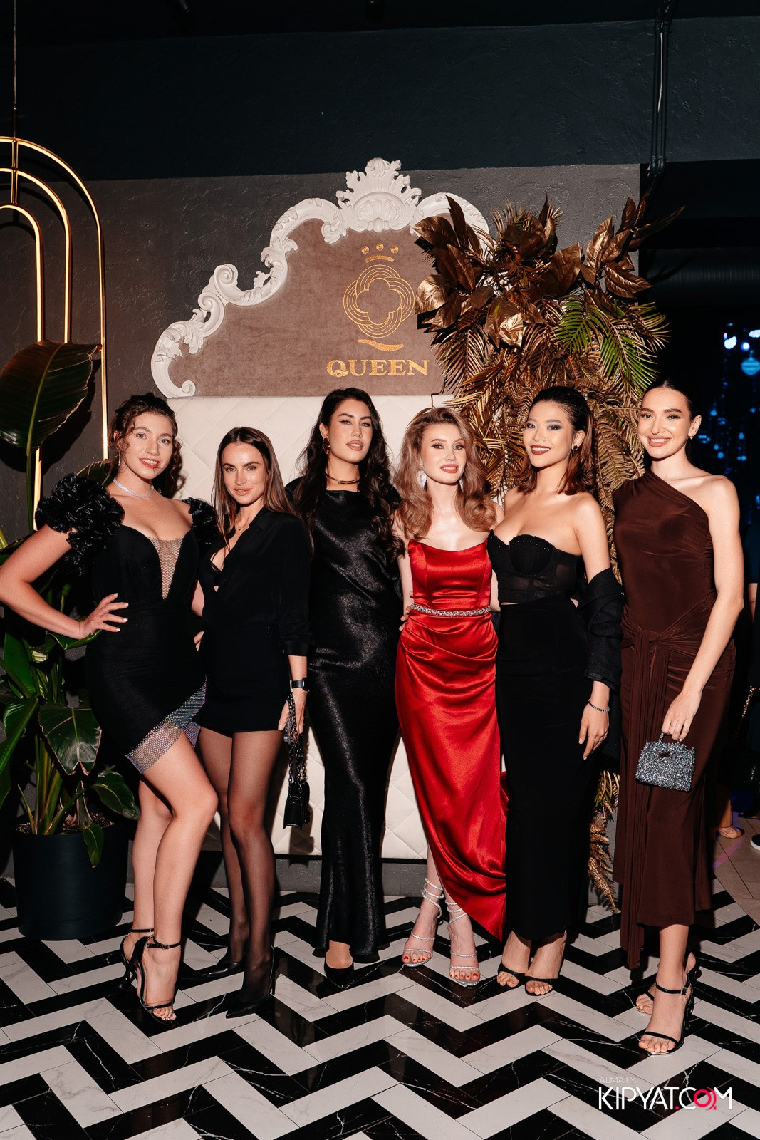 QUEEN. КИПЯТКОМ АЛМАТЫ!