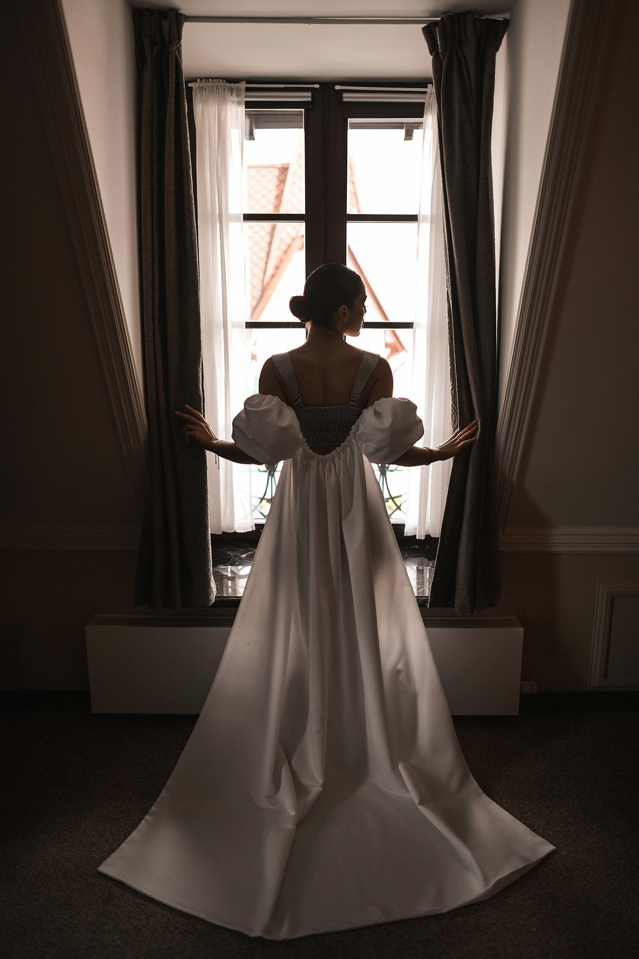 🔥 Саша и Катя — драйвовая свадебная вечеринка Красноярска в Шато white. 📸 Свадебный и семейный фотограф в Красноярске Тихомиров Евгений | 17 лет опыта | 800+ свадеб