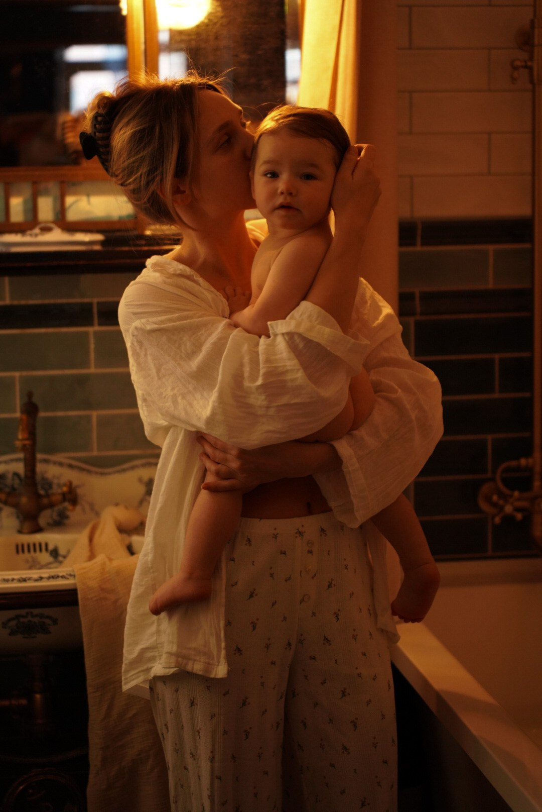 Мама и дочка домашняя фотосессия. Семейный фотограф в Казани Александра Киселева