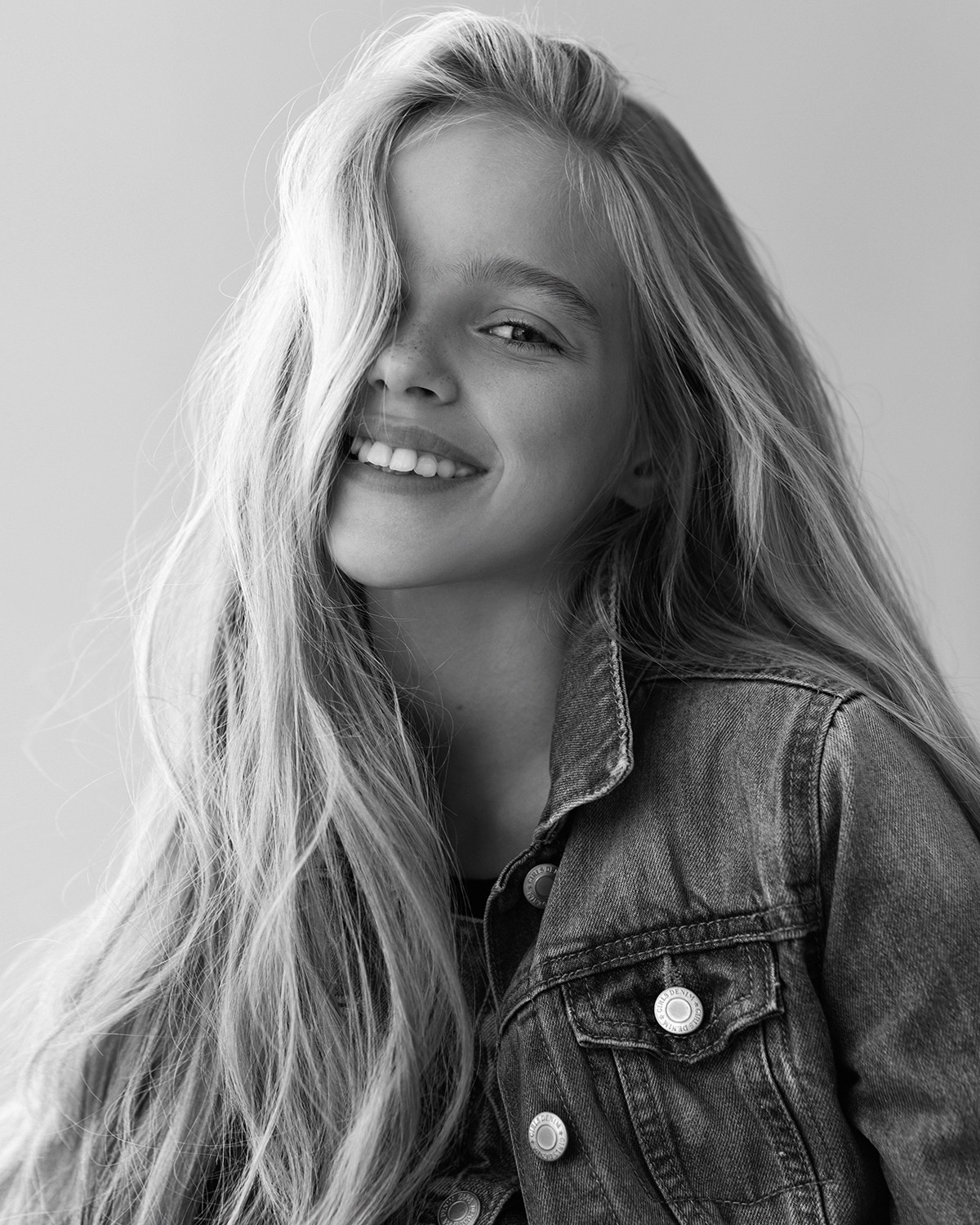 СЪЕМКИ В СТУДИИ. Oksanaseregina.wfolio.pro