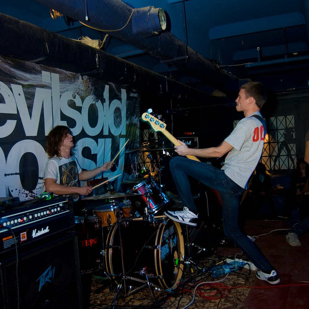 Devil sold his soul. Артём Линейцев, фотограф