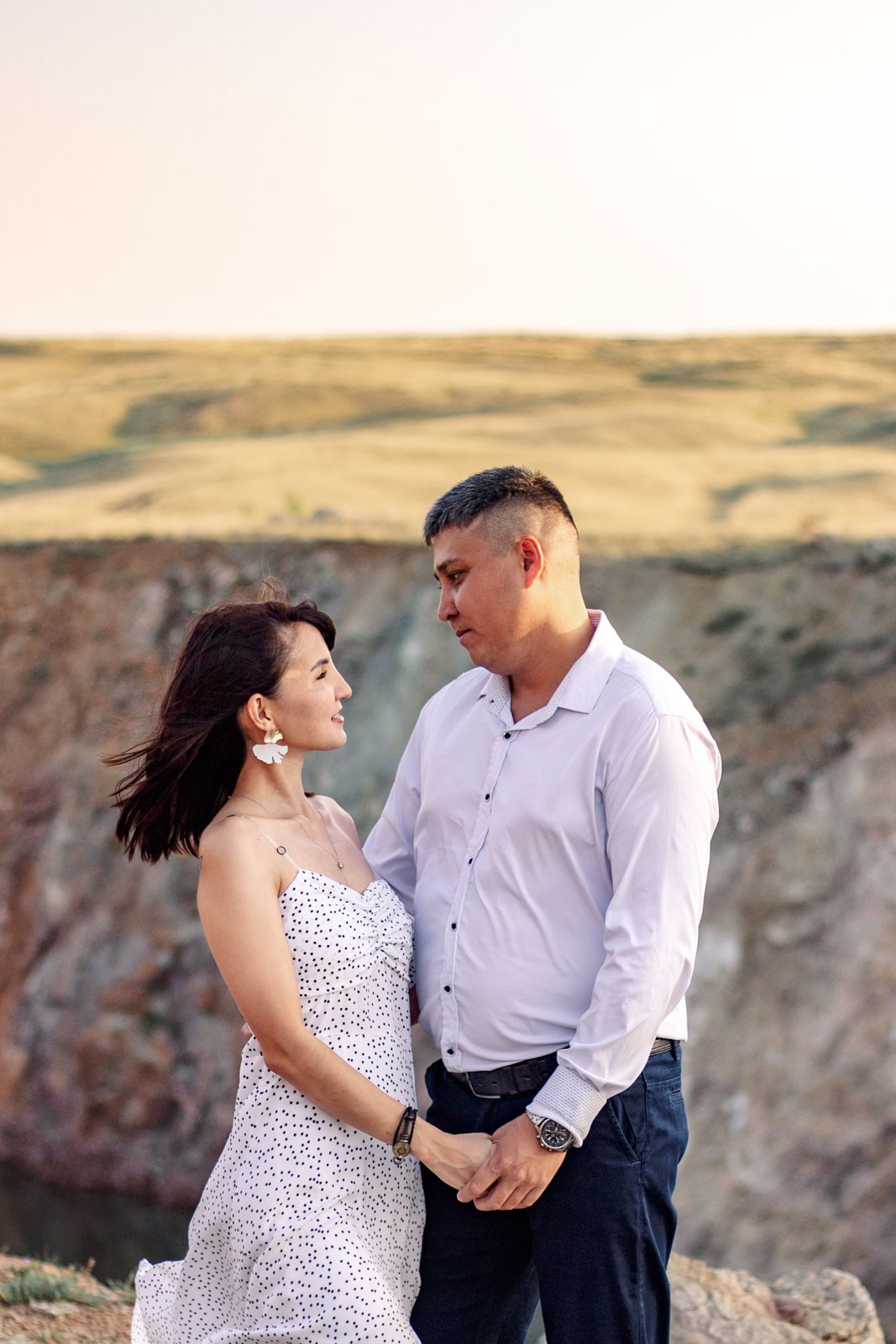 Фотограф Лавстоори истории любви, парная фотосессия Оренбургская область, Орск, Новотроицк, Гай. Женский фотограф в Орске Новотроицке Динара Долганова