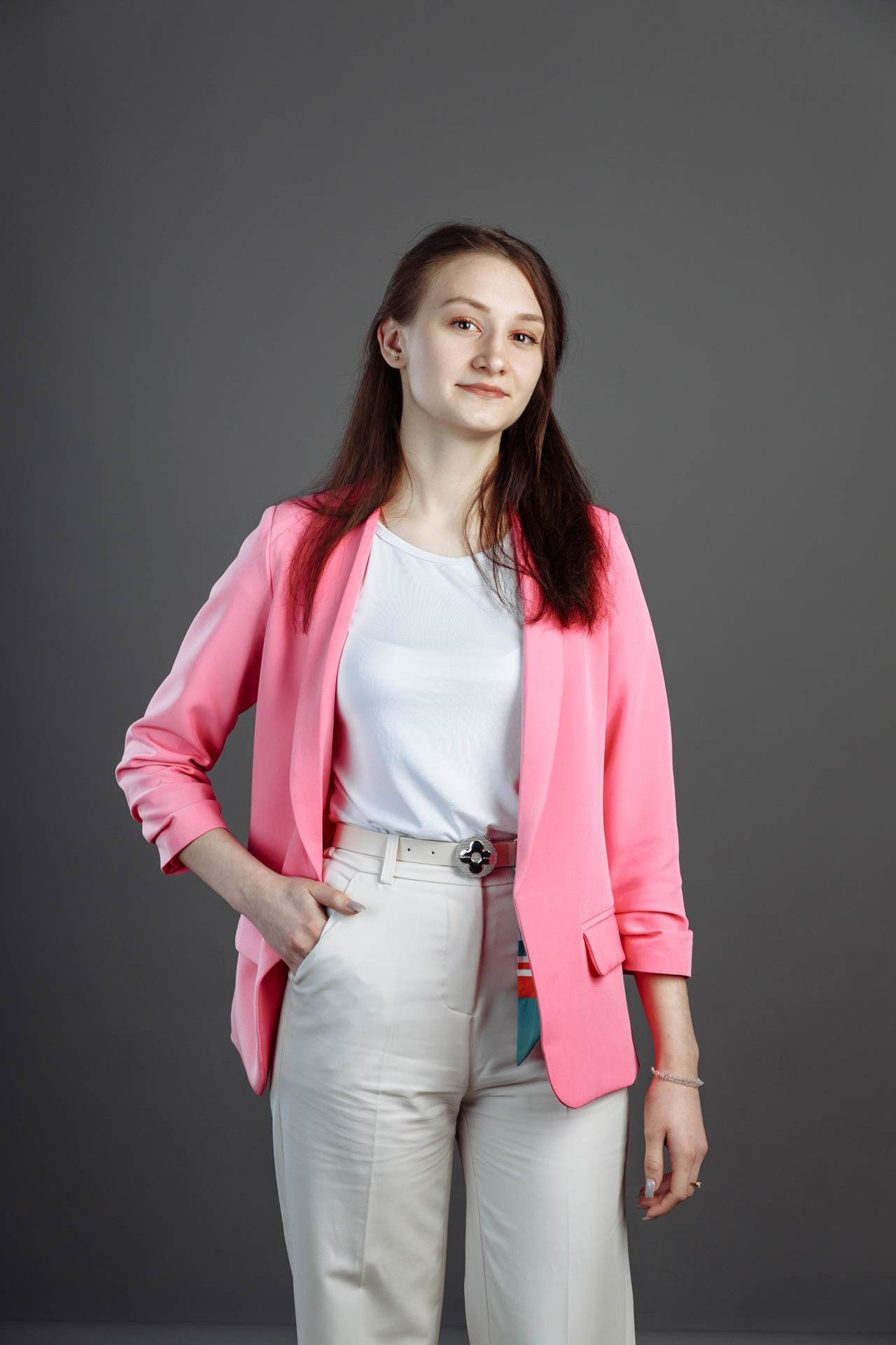 Бизнес-портреты сотрудников для сайта страховой компании InsFamily. Событийный фотограф Максим Бескоровайновнов