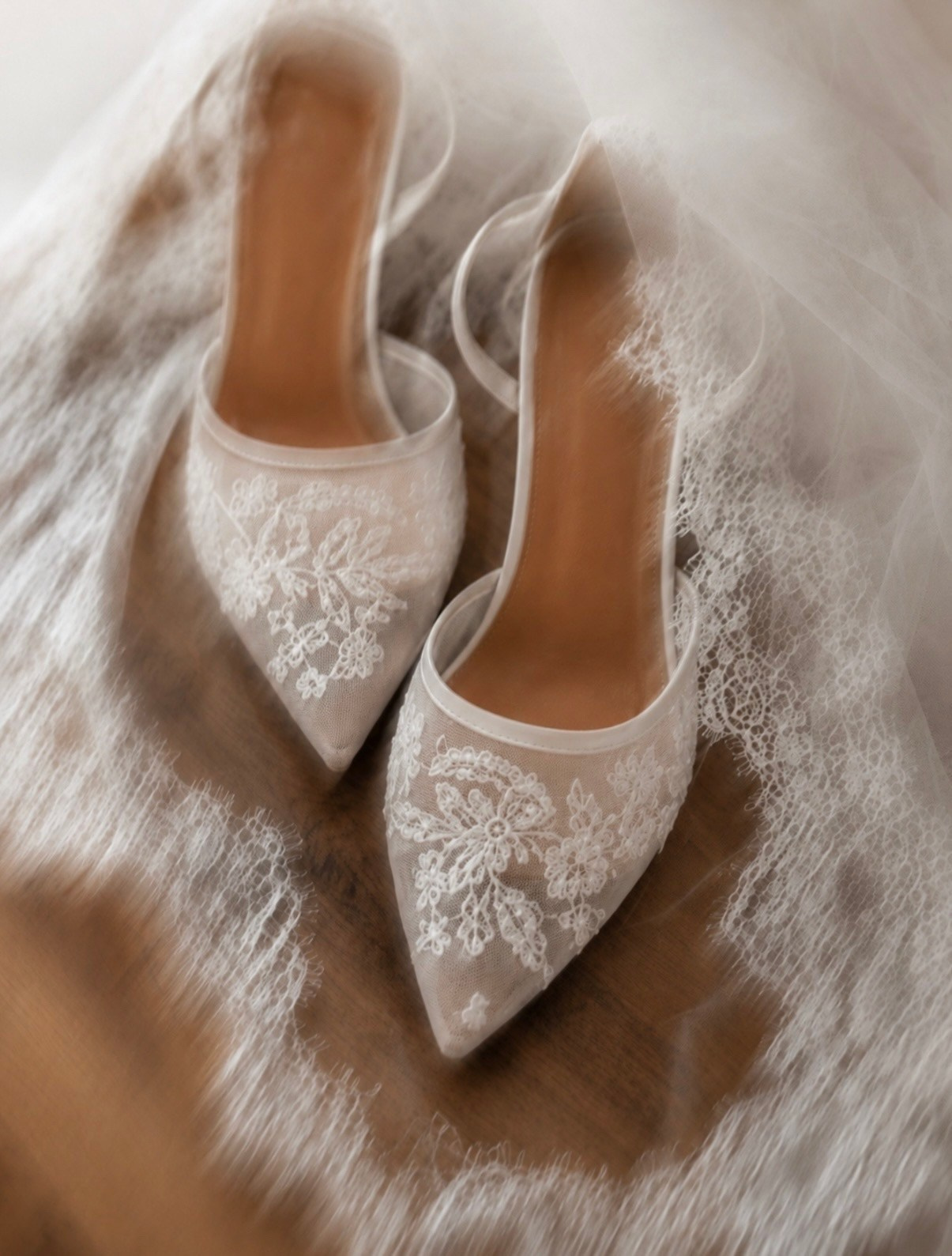 АЛИНА БАЙКОВА Wedding Photographer Timeless stories with natural light