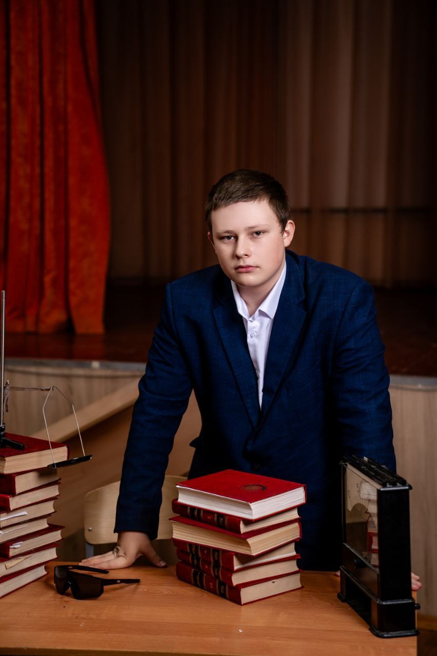 9 класс. Портретный фотограф в Москве Илья Корненков