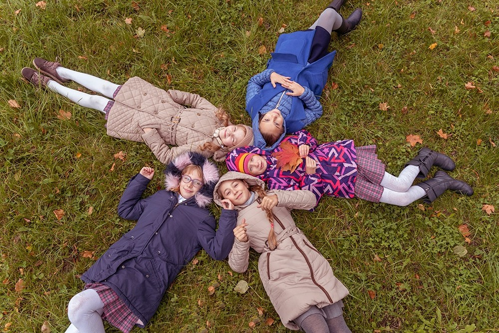 В школе. Выпускные альбомы СПБ. Фотограф в Садик и Школу