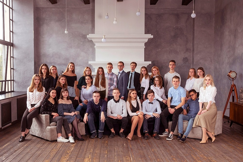 В школе. Выпускные альбомы СПБ. Фотограф в Садик и Школу