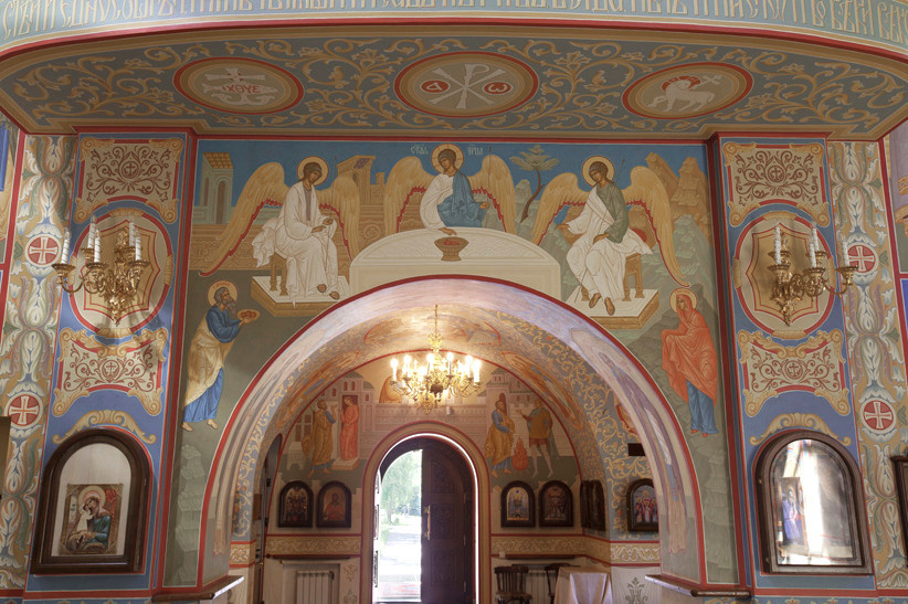 Церковь Новомучеников и Исповедников Российских. г. Королев. Художник монументалист, иконописец Красовский Илья