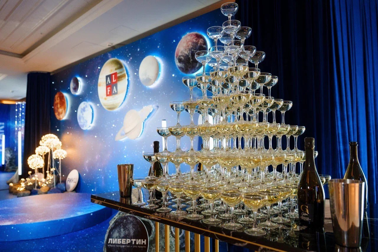 ALFA | декабрь 2023 | г. Москва, отель «Империя Плаза». МашаШарики | Декоратор | Москва