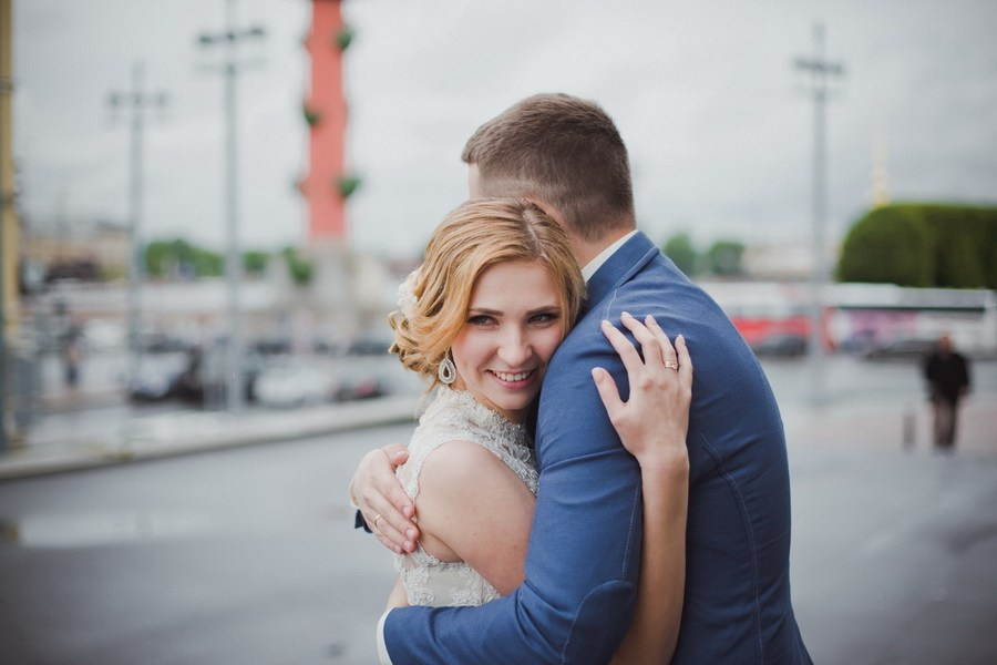 Свадебная прогулка по Санкт-Петербургу. Фотограф крещение венчание в Петербурге! Помогает подобрать храм и посоветовал душевного батюшку в СПб