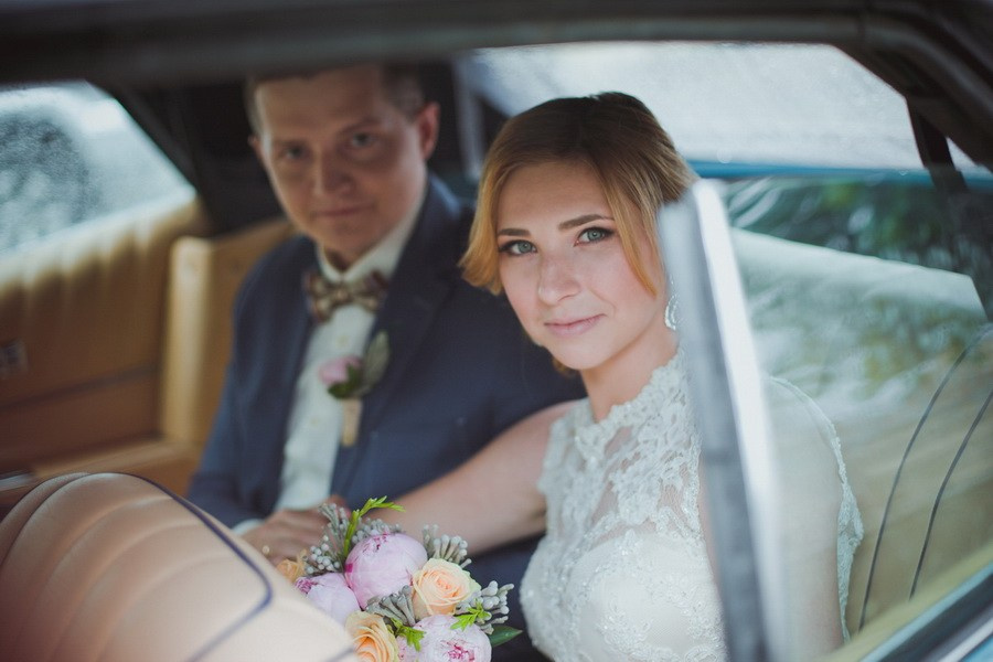 Свадебная прогулка по Санкт-Петербургу. Фотограф крещение венчание в Петербурге! Помогает подобрать храм и посоветовал душевного батюшку в СПб