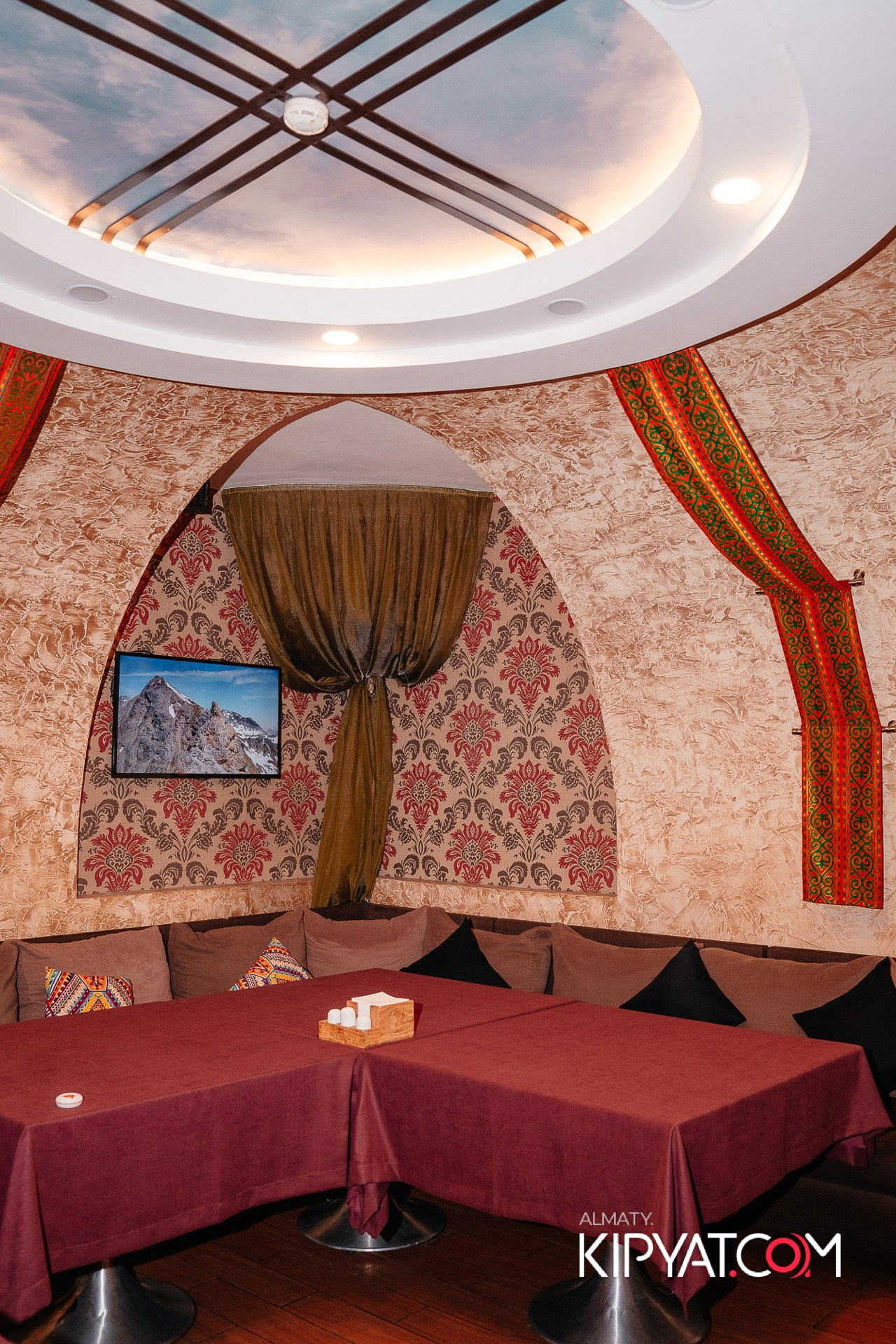 ROCK CRYSTAL. КИПЯТКОМ АЛМАТЫ!