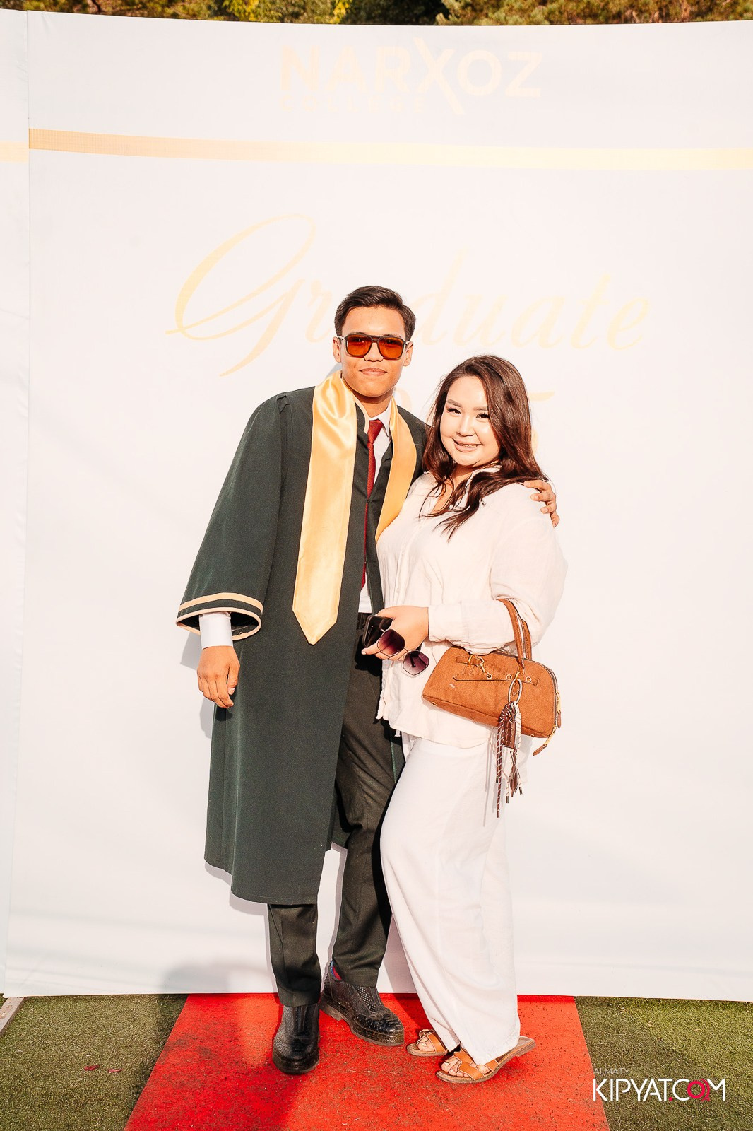 ВРУЧЕНИЕ ДИПЛОМОВ — НАРХОЗ КОЛЛЕДЖ. Part 1. КИПЯТКОМ АЛМАТЫ!