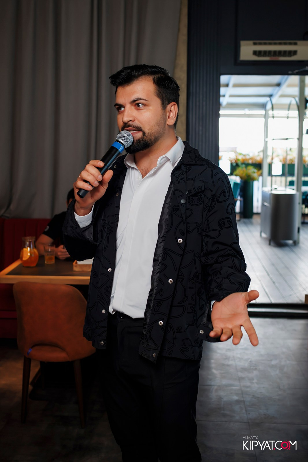 ПИНТА НА ТУЛЕБАЕВА. КИПЯТКОМ АЛМАТЫ! Фотосъемка мероприятий в Алматы