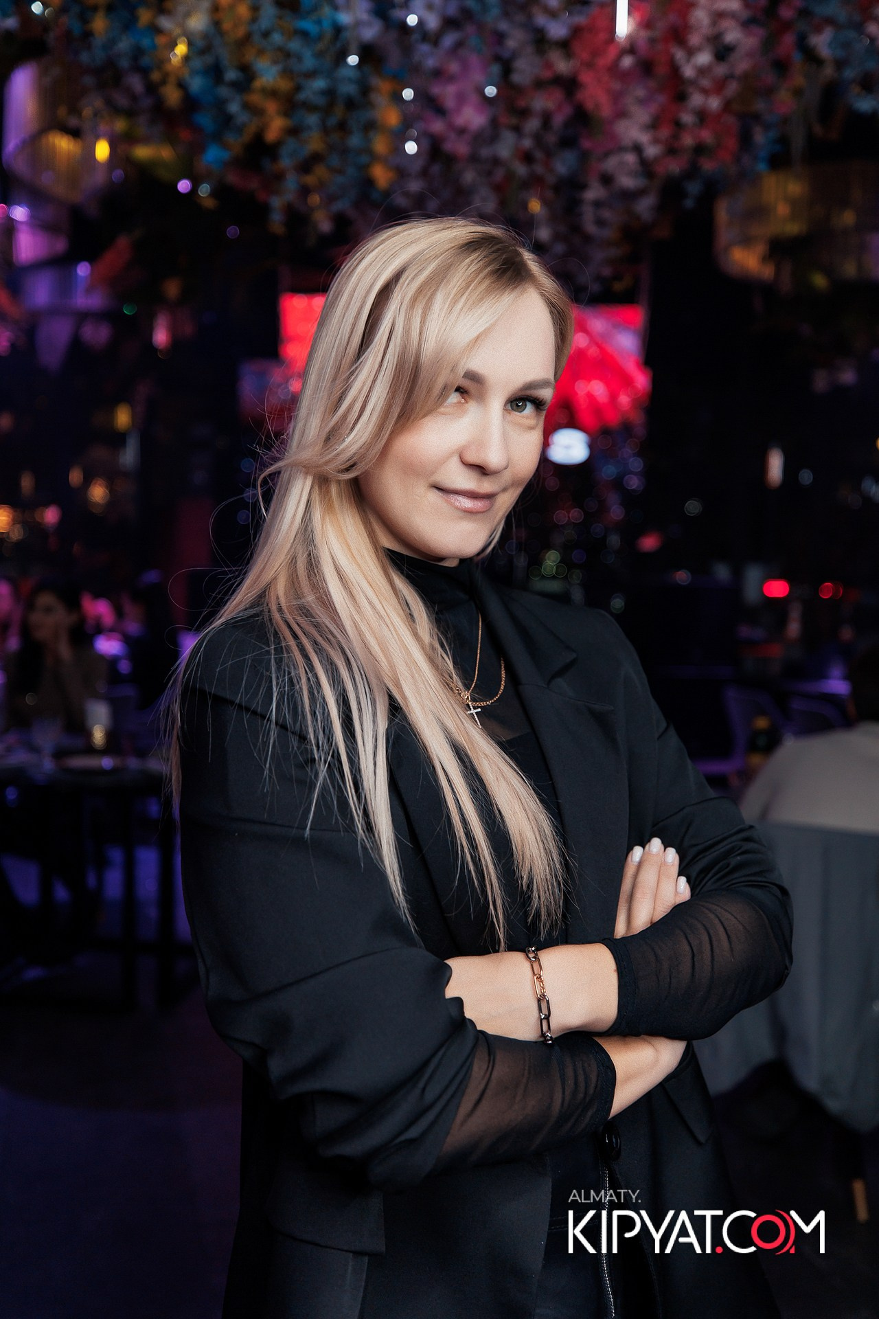 FRIENDS BAR & TERRACE. КИПЯТКОМ АЛМАТЫ! Фотосъемка мероприятий в Алматы