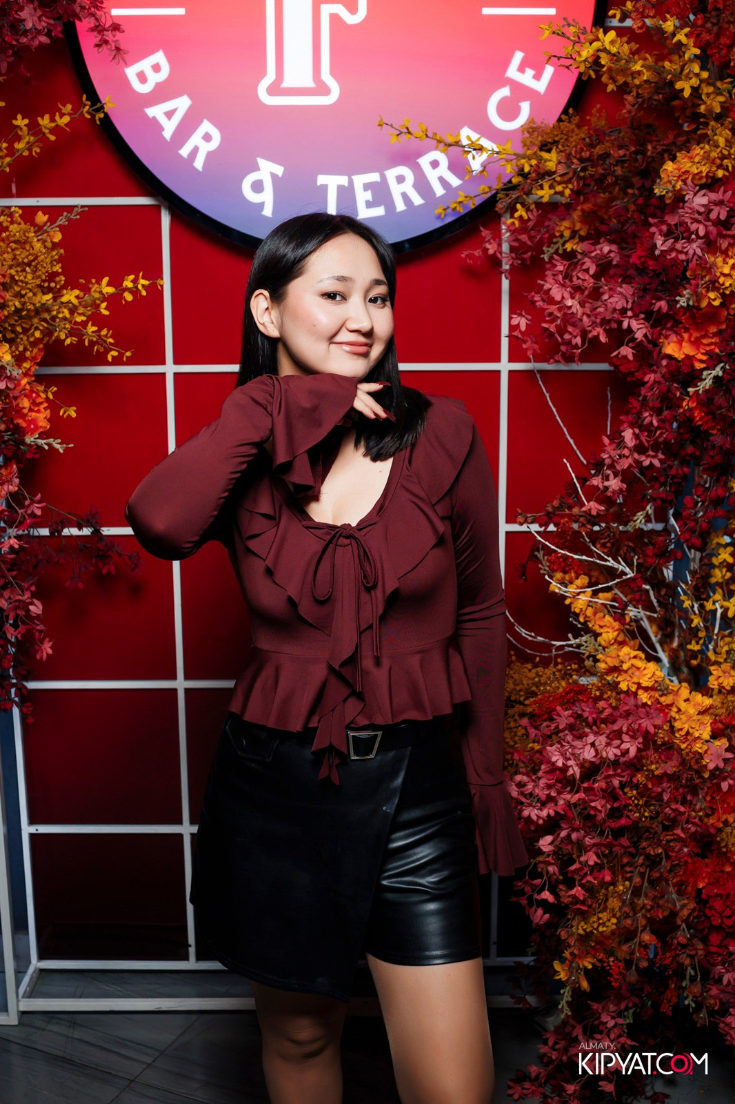 FRIENDS BAR & TERRACE. КИПЯТКОМ АЛМАТЫ!