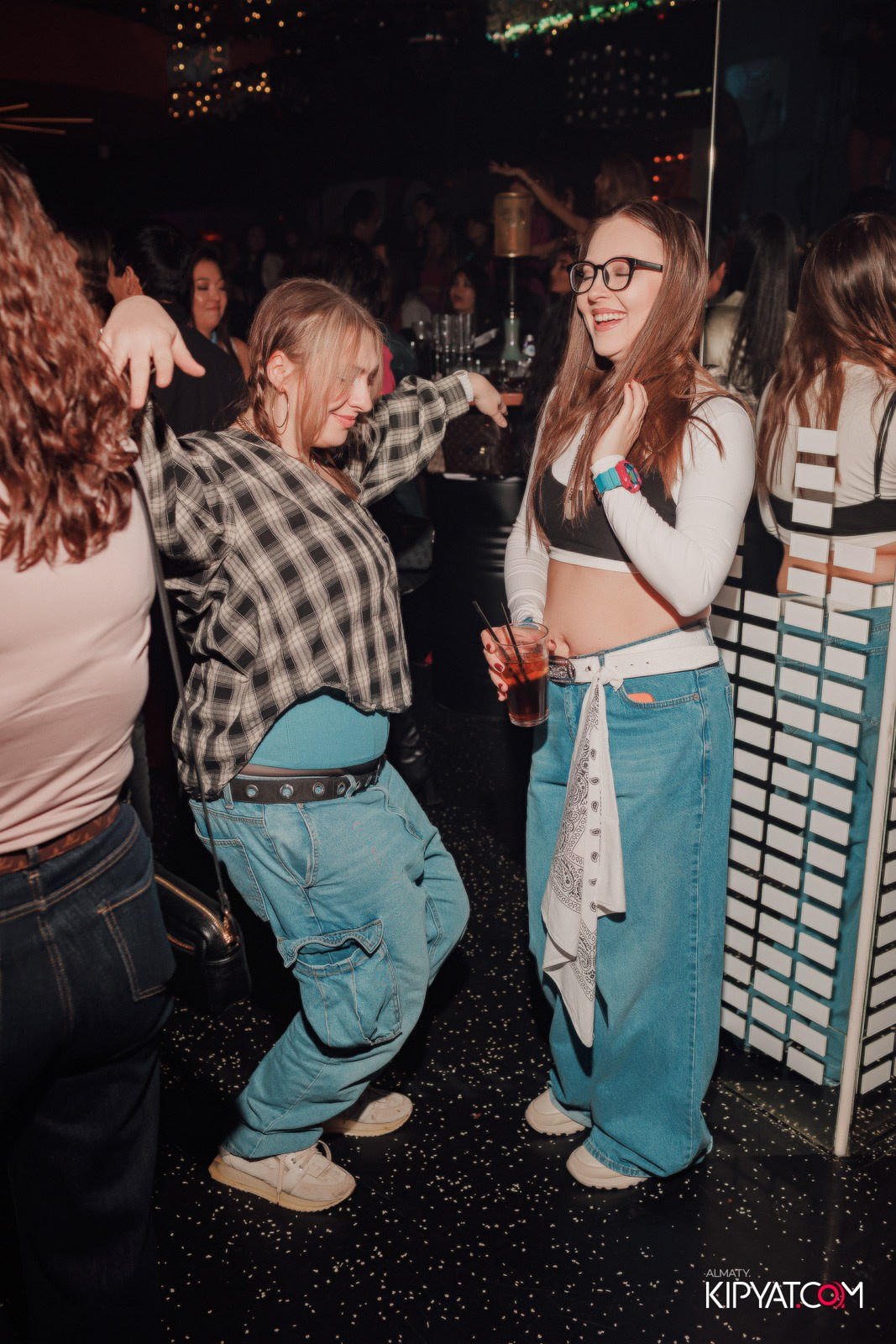 BEAUTY ЁЛКА SANTA BARBARA SPECIAL GUEST ГРУППА MILLENIUM 5 ТРИБЬЮТ ШОУ. КИПЯТКОМ АЛМАТЫ! Фотосъемка мероприятий в Алматы