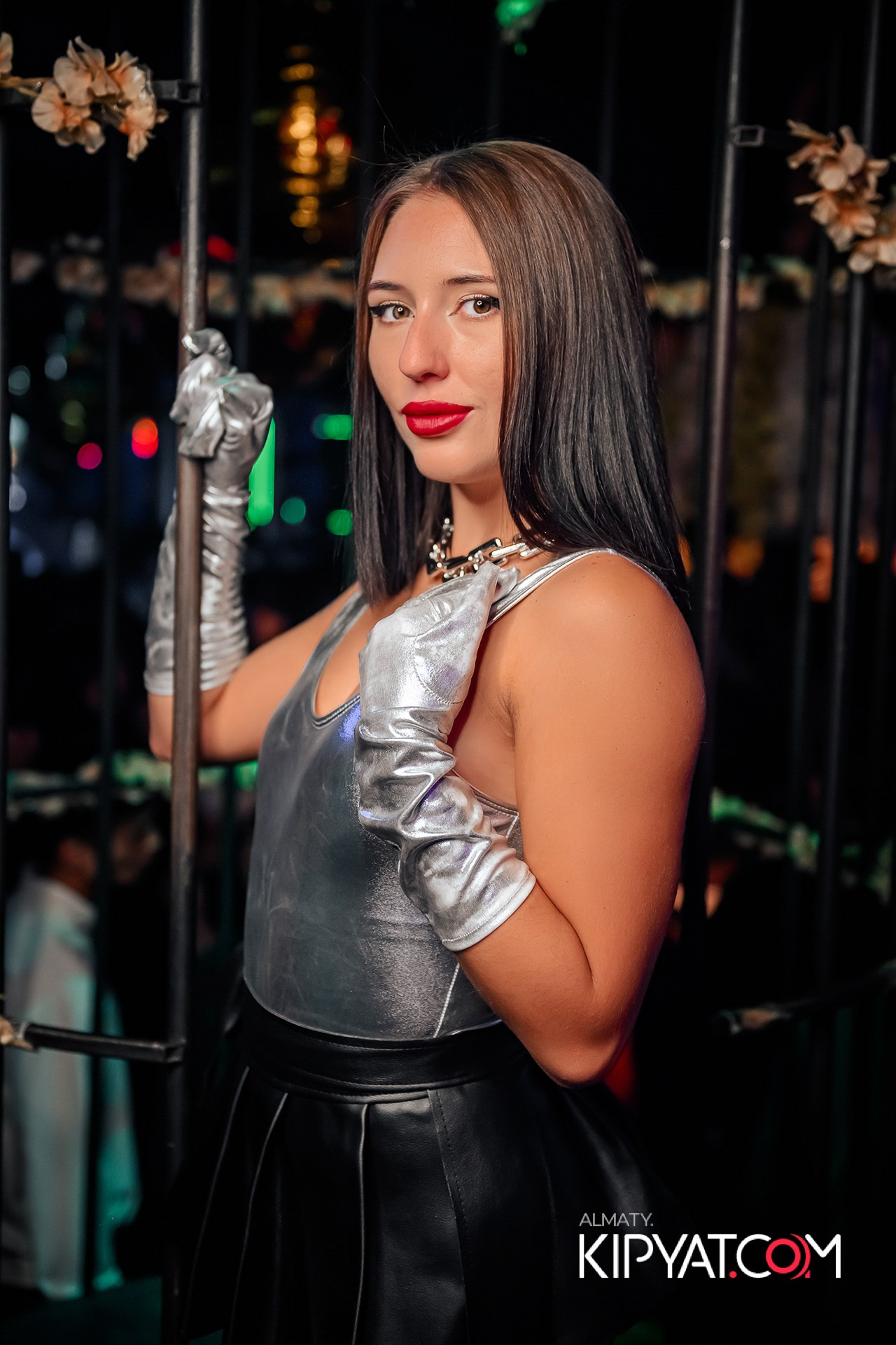 UYAT EMES BAR. КИПЯТКОМ АЛМАТЫ!