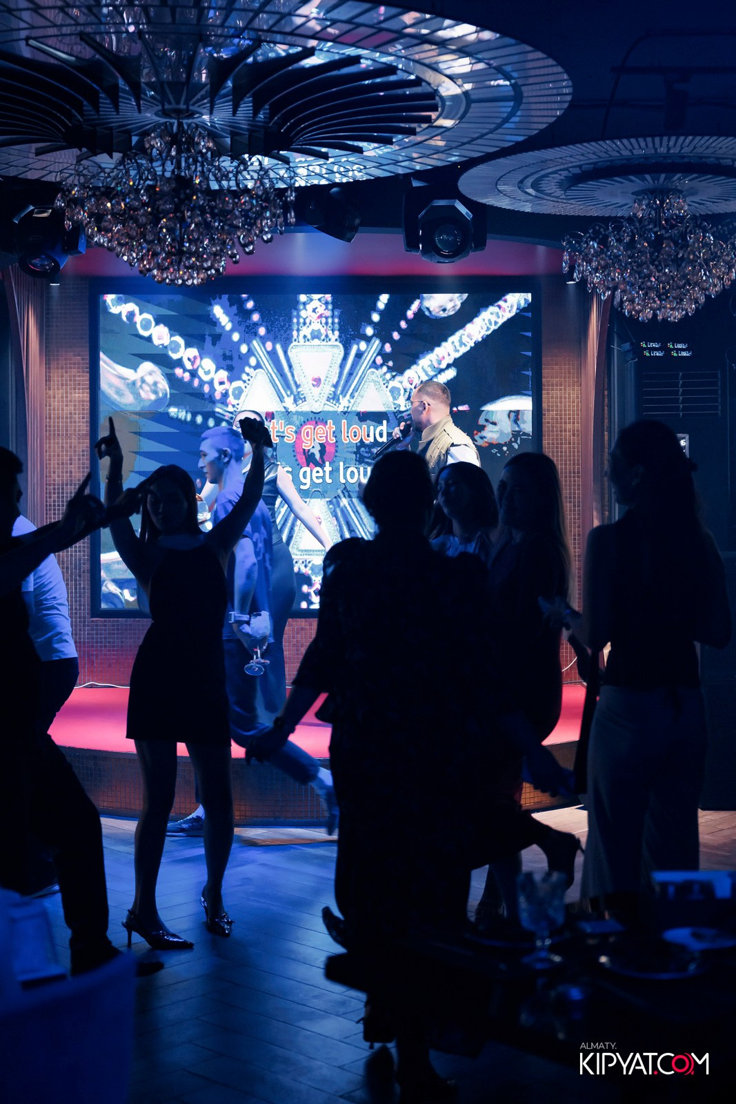 ЗАЯ, НА БИС. КИПЯТКОМ АЛМАТЫ!