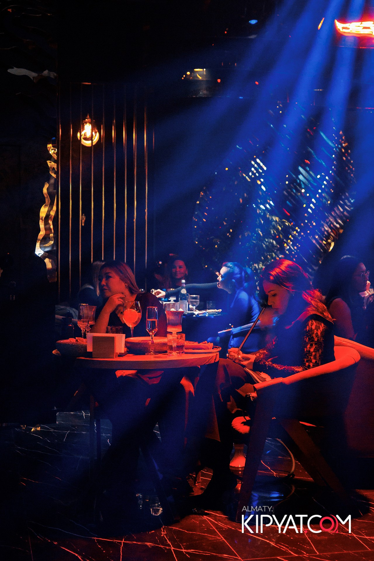 MOOD KARAOKE & TERRACE. КИПЯТКОМ АЛМАТЫ!