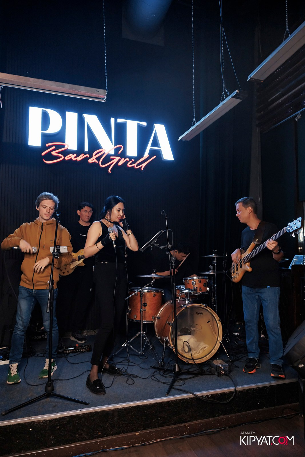 OKTOBERFEST — ПИНТА ADK. КИПЯТКОМ АЛМАТЫ!