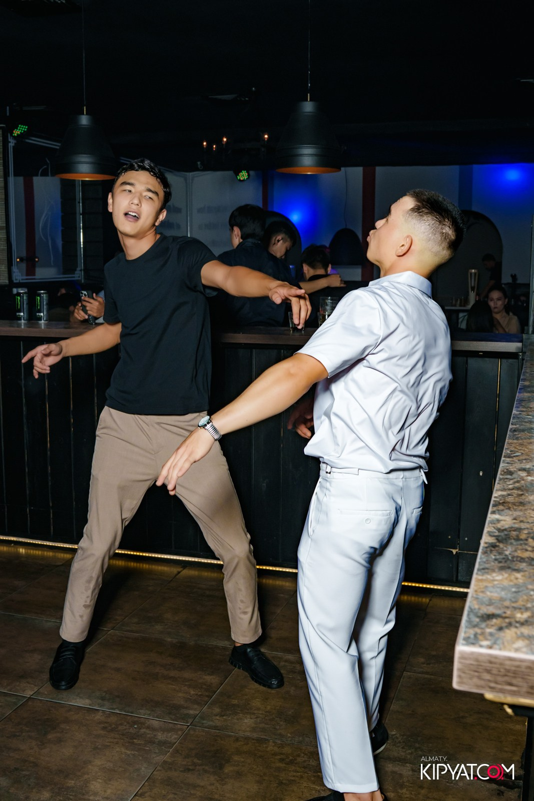 ARAGOSTA. КИПЯТКОМ АЛМАТЫ!